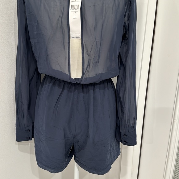 NWT 🏷️ BCBGeneration Women's Long Sleeve Blouse Romper size S - Picture 11 of 12